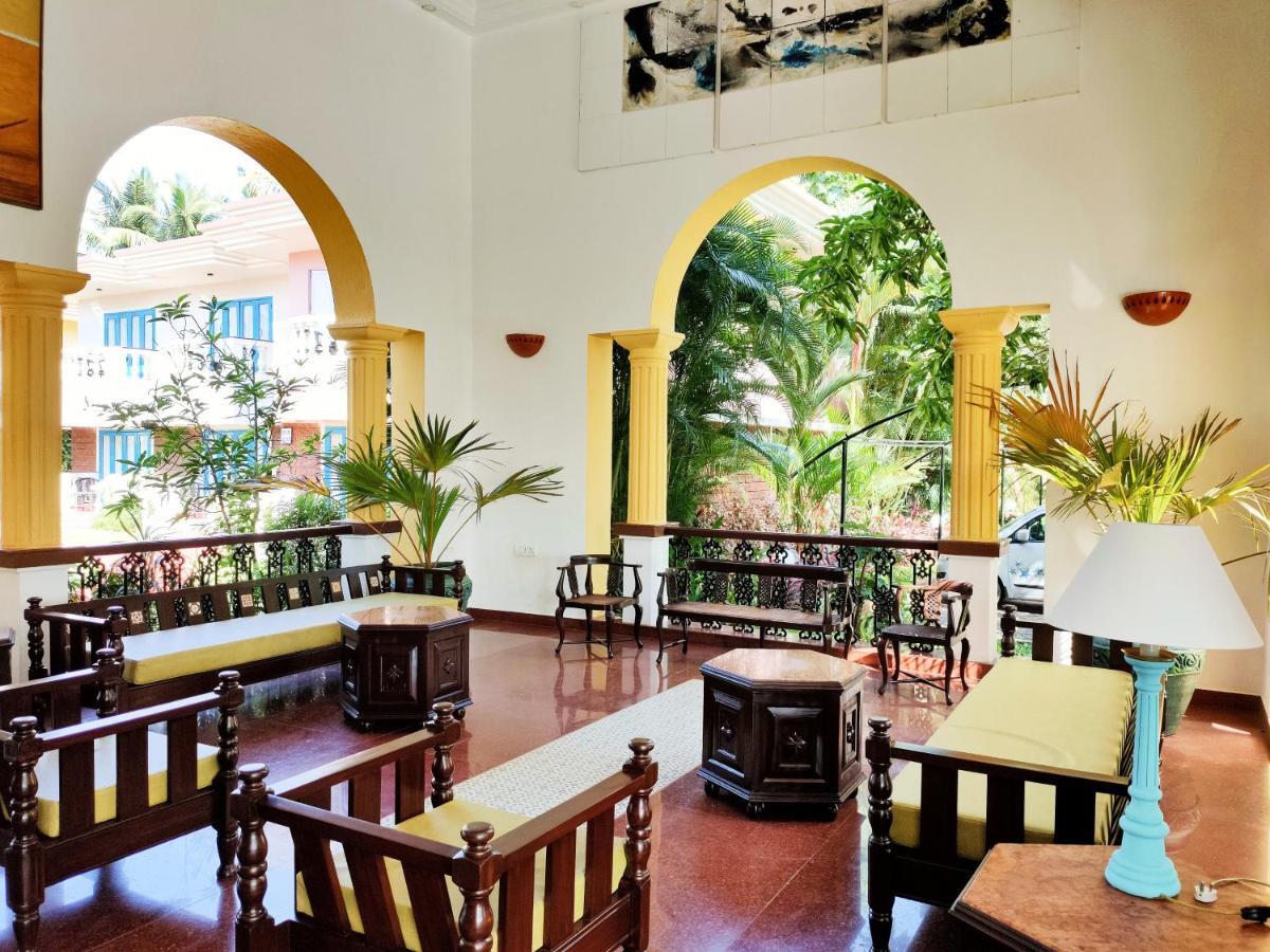 Coconut Grove Beach Resort Colva Exterior photo
